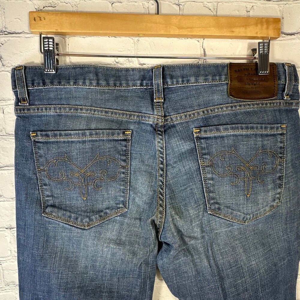 Women’s Blue Embroidered Back-Pocket Jeans